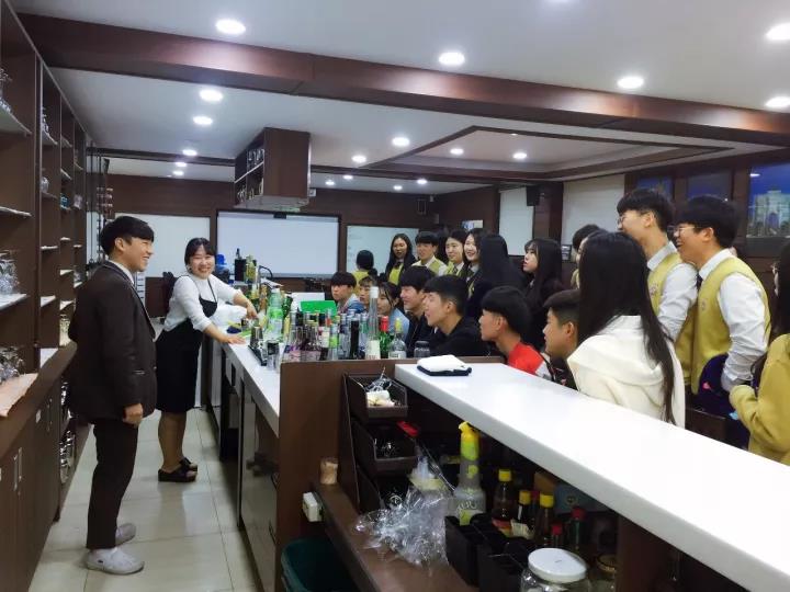 {I(y)WУn  HҕҰMһ،