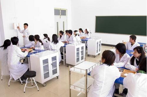 山東現(xiàn)代畜牧獸醫(yī)專修學(xué)校好嗎?畢業(yè)后能找到工作嗎? 山東現(xiàn)代畜牧獸醫(yī)專修學(xué)校好嗎?畢業(yè)后能找到工作嗎?