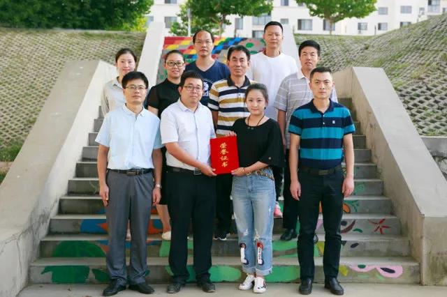 魯商集團發文表彰山東省城市服務技術學院第44屆世界技能大賽選手曲笛及其教練團隊 魯商集團發文表彰山東省城市服務技術學院第44屆世界技能大賽選手曲笛及其教練團隊