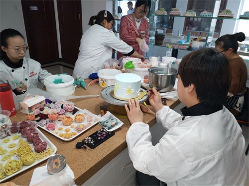 _(ti)˹ٸc(din)Ӗ(xn)W(xu)Уnʽѻ_s^