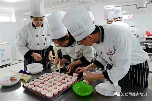 煙臺(tái)市波絲蒂中西糕點(diǎn)職業(yè)技能培訓(xùn)學(xué)校有什么優(yōu)勢(shì)? 煙臺(tái)市波絲蒂中西糕點(diǎn)職業(yè)技能培訓(xùn)學(xué)校有什么優(yōu)勢(shì)?