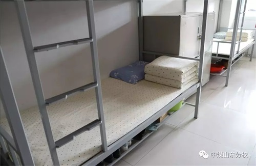 中國煤礦文工團(tuán)藝術(shù)學(xué)校山東分校宿舍內(nèi)務(wù)整改活動紀(jì)實(shí) 中國煤礦文工團(tuán)藝術(shù)學(xué)校山東分校宿舍內(nèi)務(wù)整改活動紀(jì)實(shí)