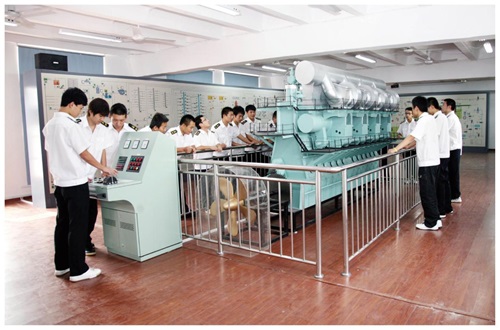 ĿǰuЩI(y)W(xu)УдӋ(j)