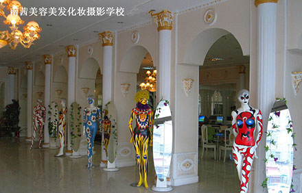 青島南茜美容美發職業培訓學校美容師全科班好嗎? 青島南茜美容美發職業培訓學校美容師全科班好嗎?