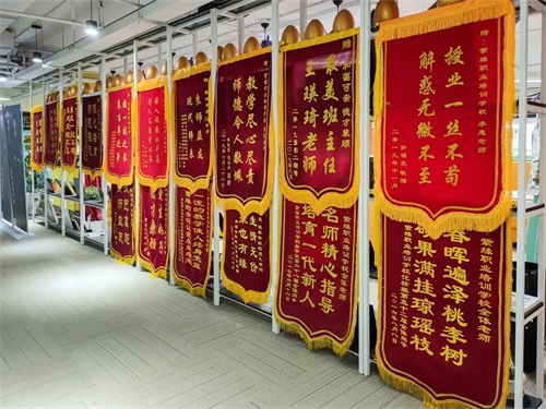 美甲好學嗎?需要學習哪些課程? 美甲好學嗎?需要學習哪些課程?